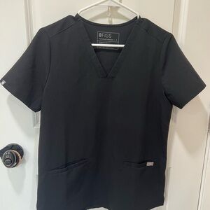 FIGS Casma Three-Pocket Scrub Top